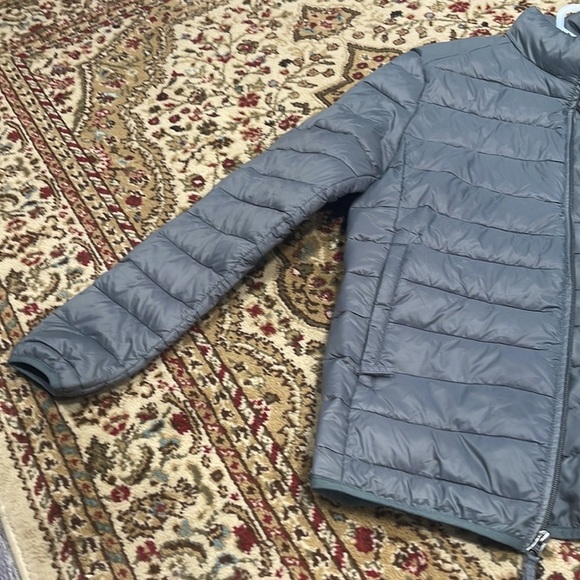 Amazon essentials puffed jacket for men - Picture 3 of 11